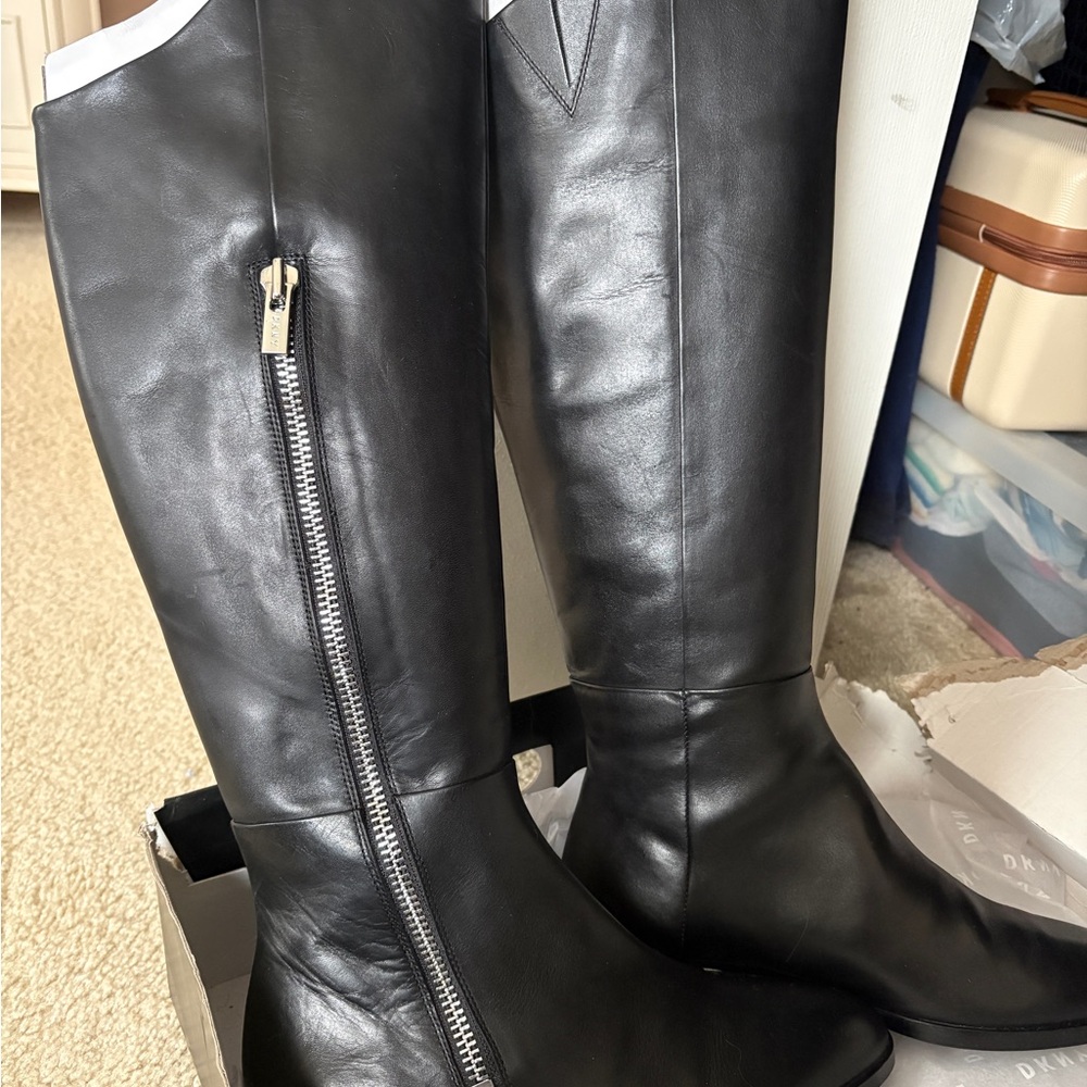 New DKNY Lolita boots 8.0 - Picture 3 of 5